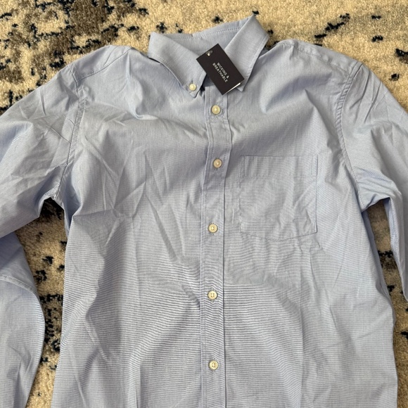TWO GAP Button Down Dress Shirts - Picture 9 of 16